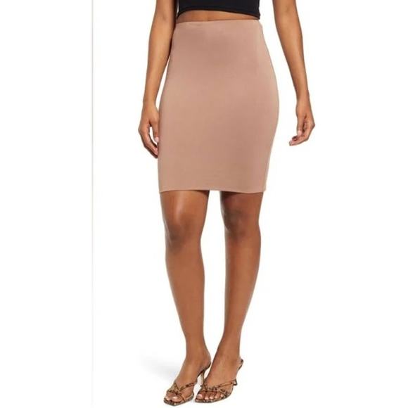 NAKED WARDROBE *WHITE* NWT $32 Hourglass Mini Skirt Size L - Picture 2 of 7